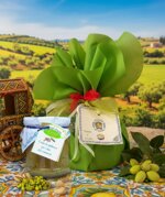 panettone-artigianale-al-pistacchio-con-barattolo-di-crema-al-pistacchio