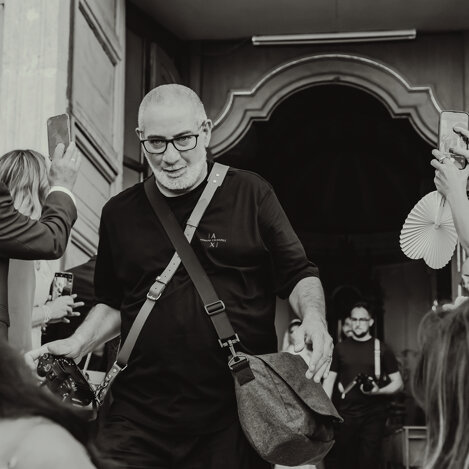 eyJpdCI6Imdpb3JnaW8gZGkgZmluaSB2aWRlb21ha2VyIGUgZm90b2dyYWZvIHNpY2lsaWFubyJ9