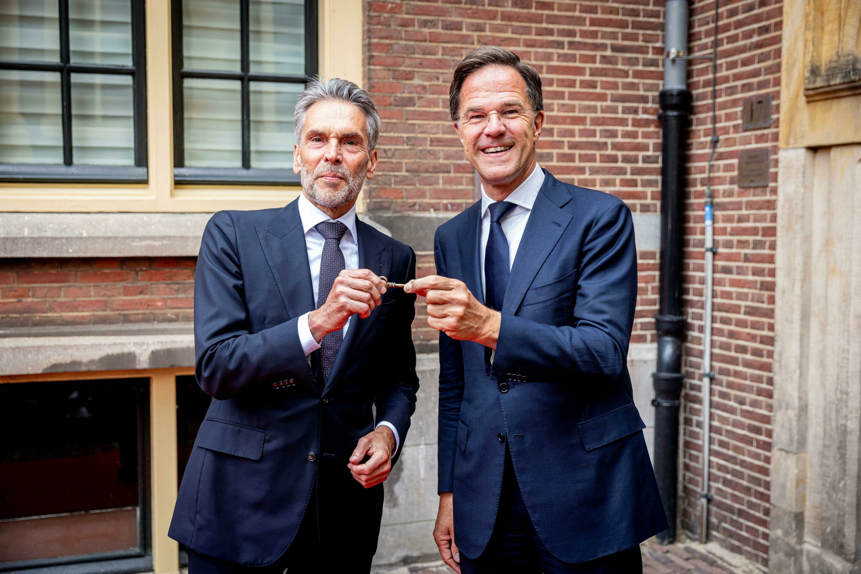 olanda-schoof-subentra-a-rutte-2024.jpeg