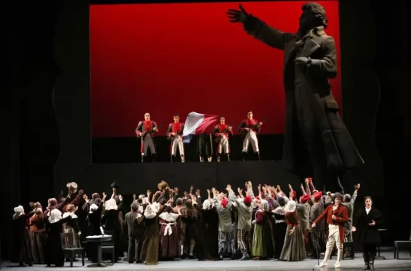 Un’Andrea Chénier d’altri tempi (ma con le voci attuali)