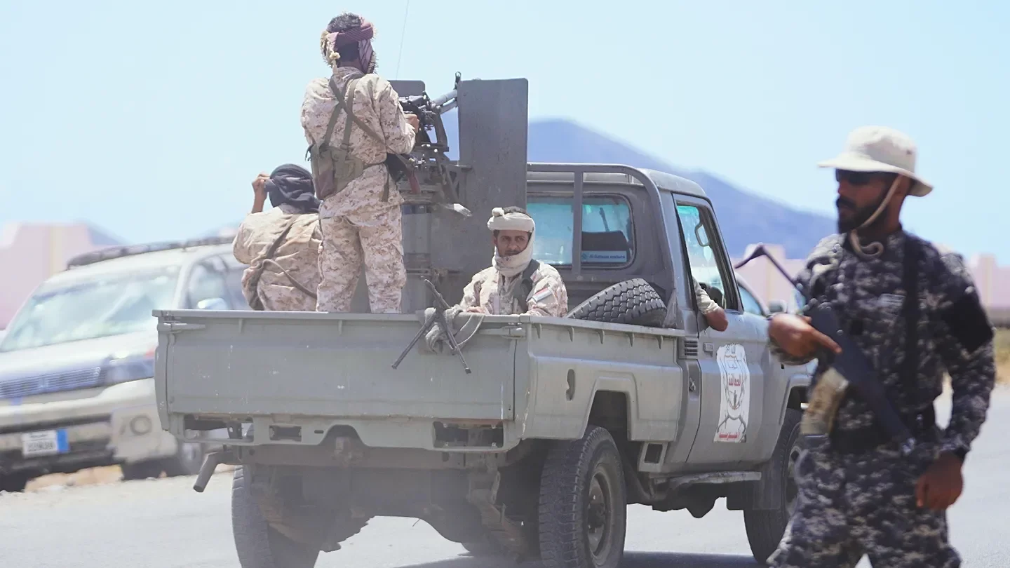 Yemen, dal salvacondotto EAU alla controffensiva saudita