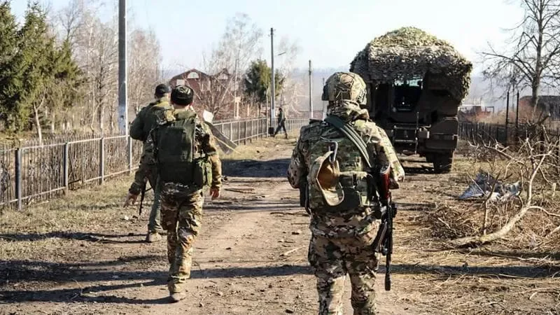 Ucraina, la NATO divisa tra partito della guerra e partito dei negoziati