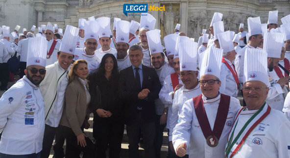 fic-50anni-roma takeawaypuglia.jpeg fic-50anni-roma takeawaypuglia.jpeg