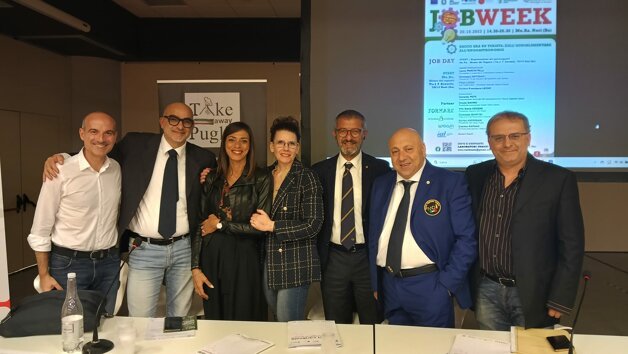 job week takeawaypugliacom.jpeg job week takeawaypugliacom.jpeg