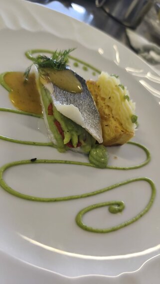 doppia scaloppa di branzino takeawaypugliacom chef mariano donghia.jpeg