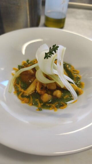 minestra di ceci takeawaypugliacom chef mariano donghia.jpeg