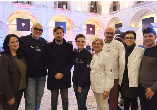 gioia del colle takeawaypuglia giudici di pasticceria.jpeg gioia del colle takeawaypuglia giudici di pasticceria.jpeg