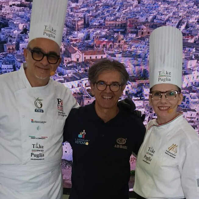 foto con ais.jpeg foto con ais.jpeg