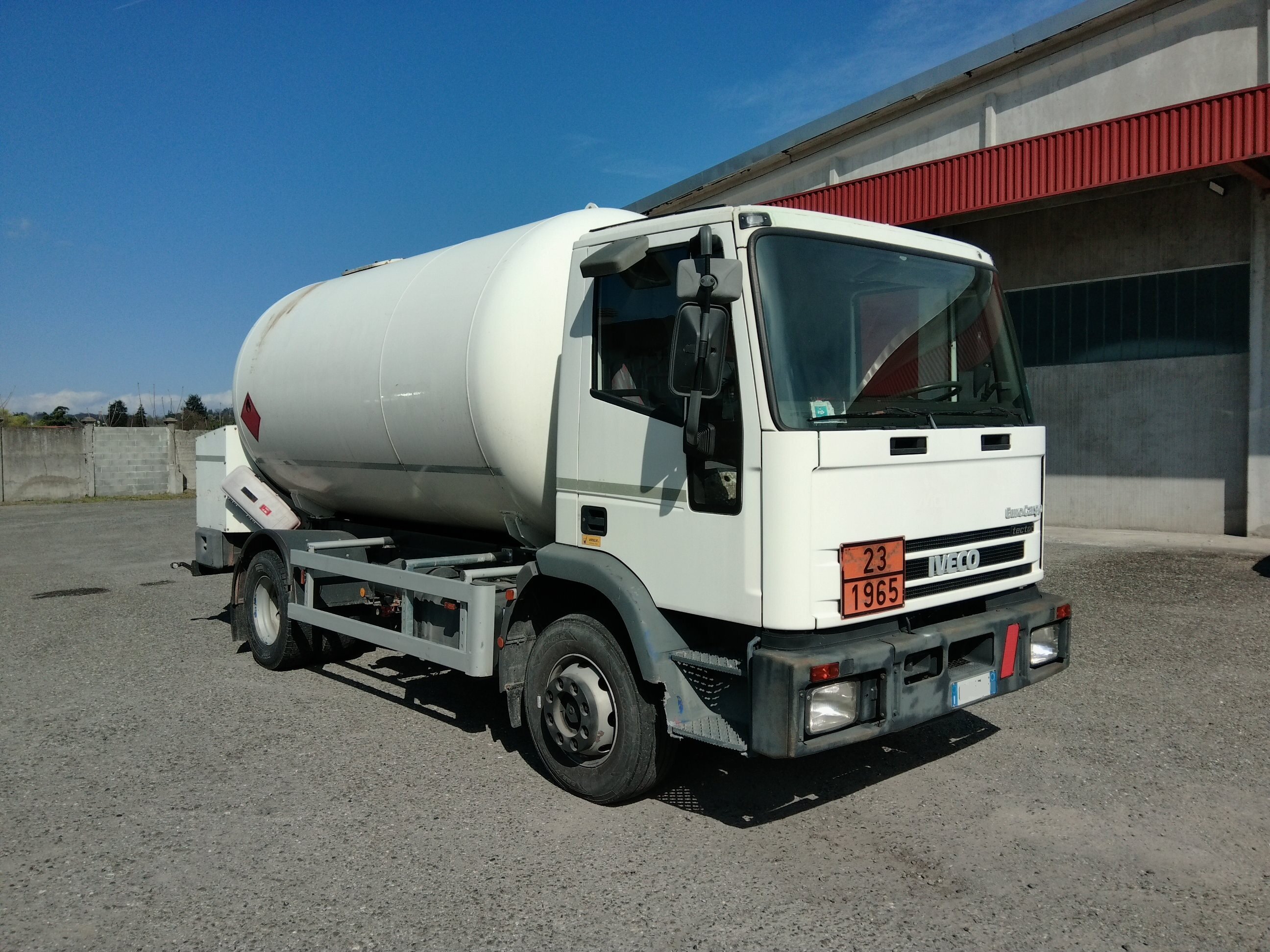 14-CG413 - IVECO 130.24 CISTERNA ADR PER GPL