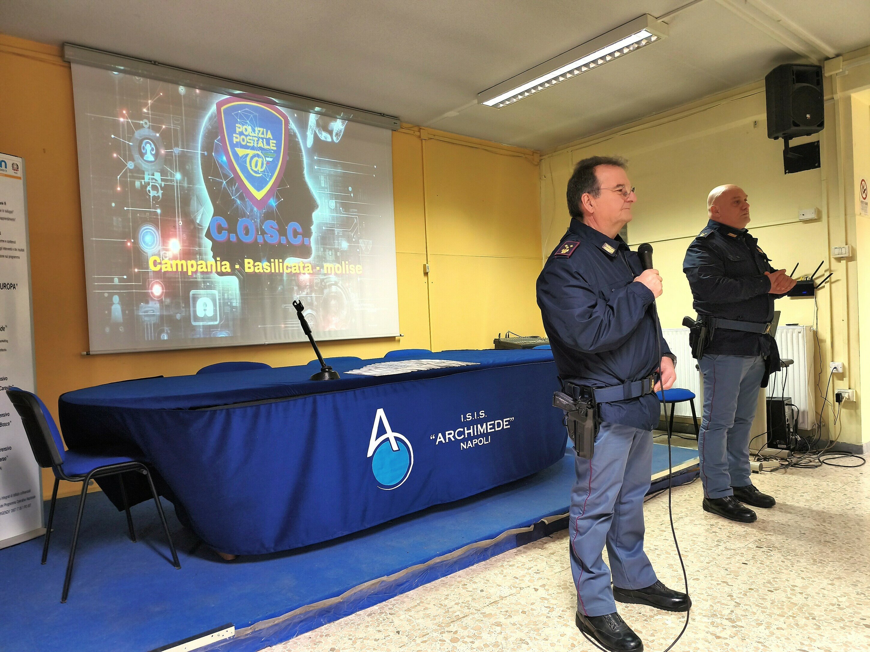 polizia-postale-allincontro.jpeg