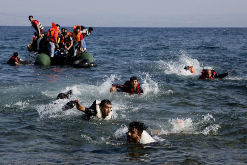 Ancora morti in mare per il gelo e l'indifferenza 