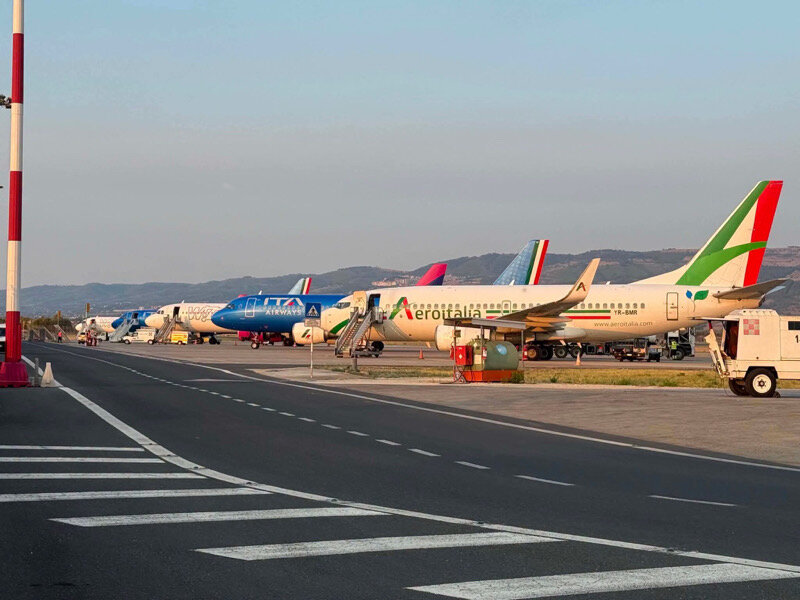 Etna a stantuffo, l'aeroporto resta chiuso fino a giovedi 13 alle ore 16