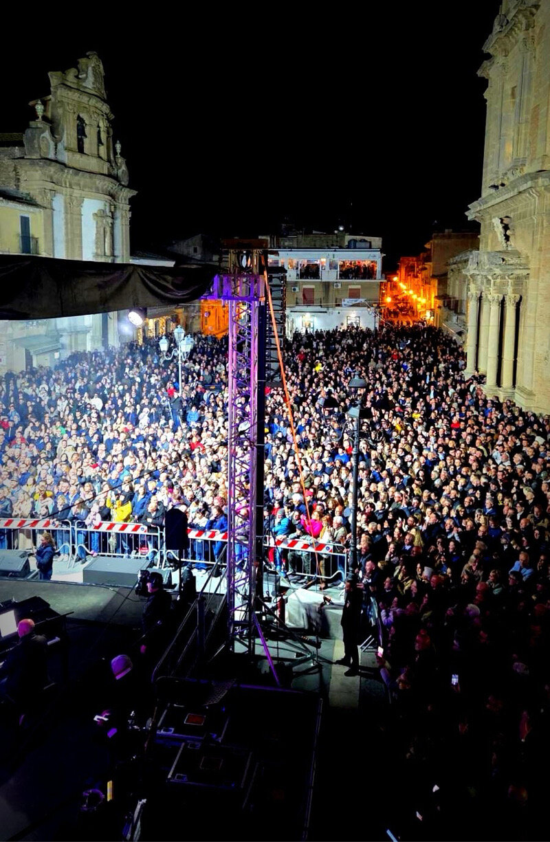 Niscemi, la musica in piazza ha riportato per un giorno la normalit&agrave; 