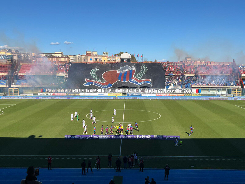 Il Catania vince col fiatone e un p&oacute; d'ansia nel finale