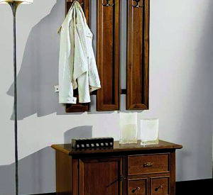 ingresso%20con%20appendiabiti,%20specchio%20e%20cassapanca.jpeg