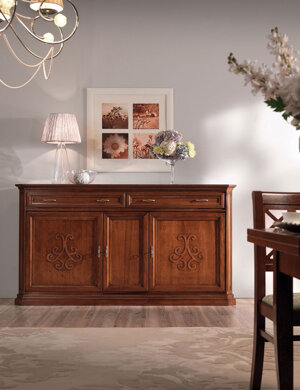 credenza%20con%20piattiera.jpeg