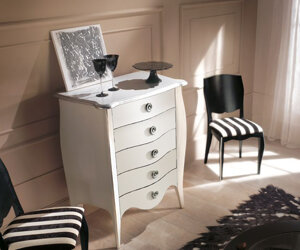 credenza%202%20ante%203%20cassetti.jpeg