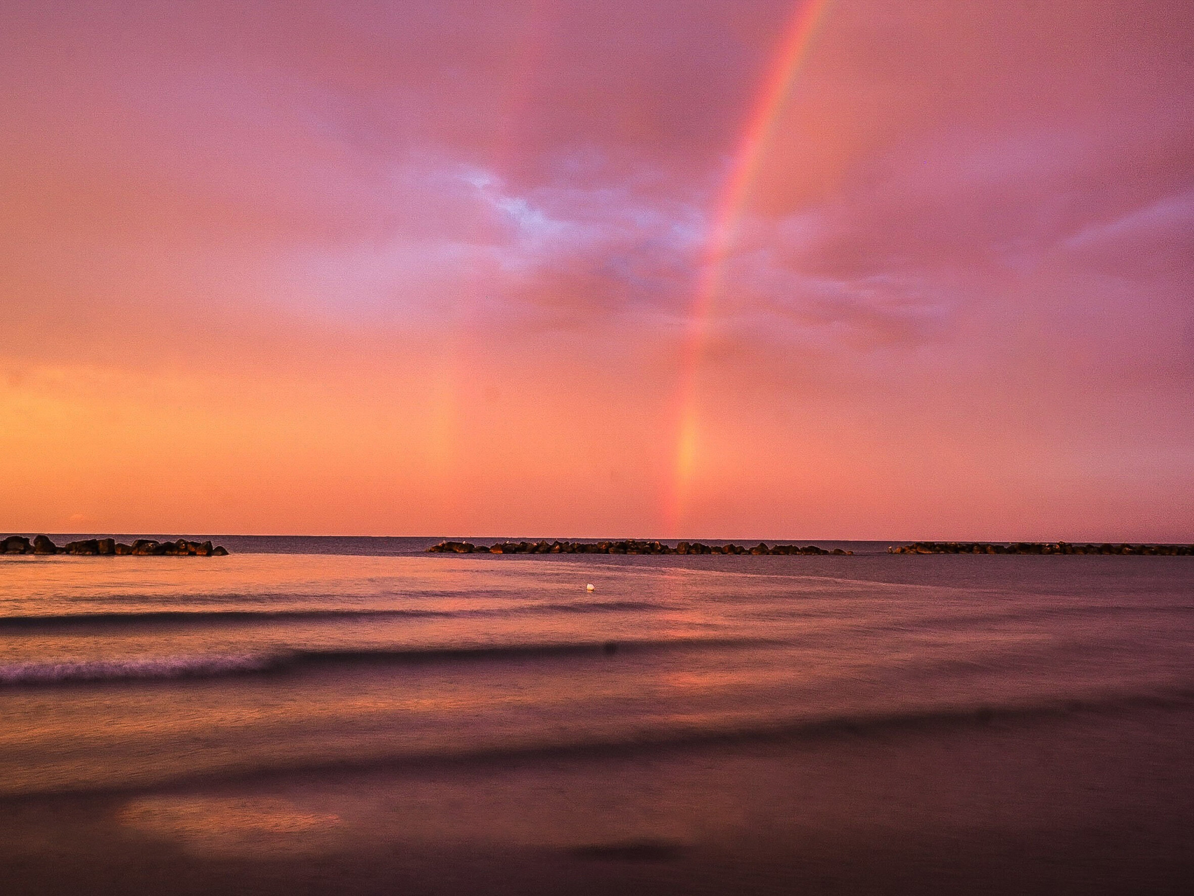 arcobaleno-rosso1-di-k-pederneschi.jpeg arcobaleno-rosso1-di-k-pederneschi.jpeg