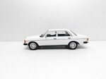 mercedes-benz-230e-w123-bianco-del-1975-118-artigianale-base-kk-scale