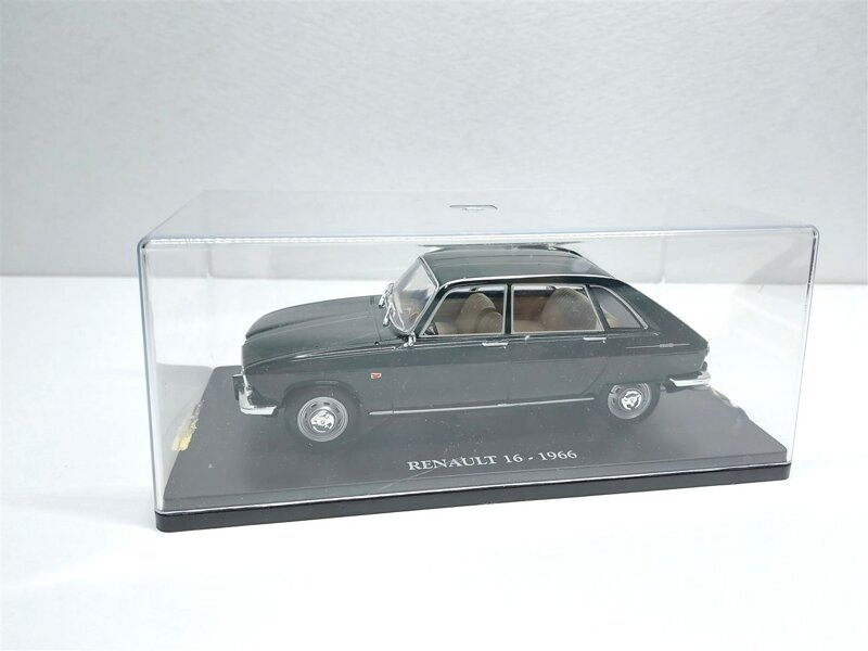 renault-16-verde-del-1966-124-auto-vintage-centauria