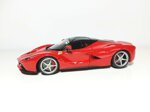 ferrari-laferrari-rossa-tetto-nero-del-2013-burago-signature-118