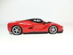 ferrari-laferrari-rossa-tetto-nero-del-2013-burago-signature-118