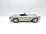 chevrolet-corvette-spider-hard-top-beige-del-1962-118-autoart-art-71101