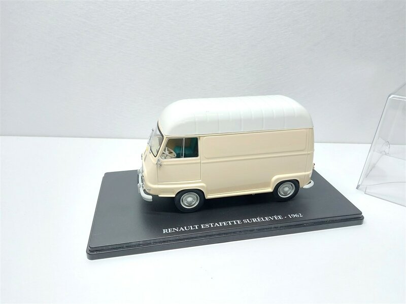 renault-estafette-surelevee-beige-del-1962-124-auto-vintage-centauria