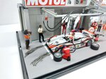 diorama-box-garage-audi-r8-winner-24h-le-mans-2004-143-artigianale
