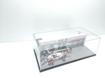 diorama-box-garage-audi-r8-winner-24h-le-mans-2004-143-artigianale
