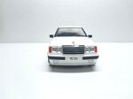 mercedes-benz-w124-bianco-tuning-del-1986-118-mcg