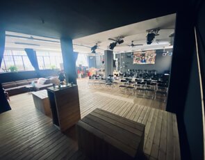 16)%20teatro%20laboratorio%20cajafa%20%20-%20divano%20e%20camerino.jpeg