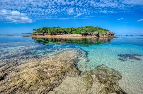 giappone-okinawa-tropicale-bise-beach.jpeg