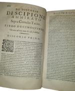 scipione-ammirato-discorsi-sopra-cornelio-tacito-nei-quali-si-contiene-il-fiore-di-tutto-quello-che-si-trova-sparso-ne-libri-delle-attioni-de-principi-e-del-buono-o-cattivo-loro-governo-in-padova-presso-pauolo-franbotto-1642