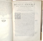 publio-cornelio-tacito-gli-annali-di-cornelio-tacito-cavalier-romano-de-fatti-e-guerre-de-romani-seguite-dalla-morte-di-cesare-augusto-per-fino-all-imperio-di-vespasiano-in-venetia-appresso-bernardo-giunti-e-fratelli-1582