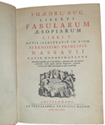 esopo-david-fransz-van-hoostraten-hoogstratanus-fabularum-aesopiarum-libri-v-notis-illustravit-in-usum-serenissimi-principis-nassauii-amstelaedami-ex-typographia-francisci-halmae-1701