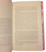 leila-mottley-night-crawling-london-bloomsbury-publishing-june-2022-autografato