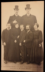 les-freres-hugo-et-leur-famille-les-plus-grands-geants-du-monde-mesurant-2-m-30-et-pesant-400-livres-rarissima-cartolina-originale-di-primo-900-riguardante-il-mondo-dei-freaks