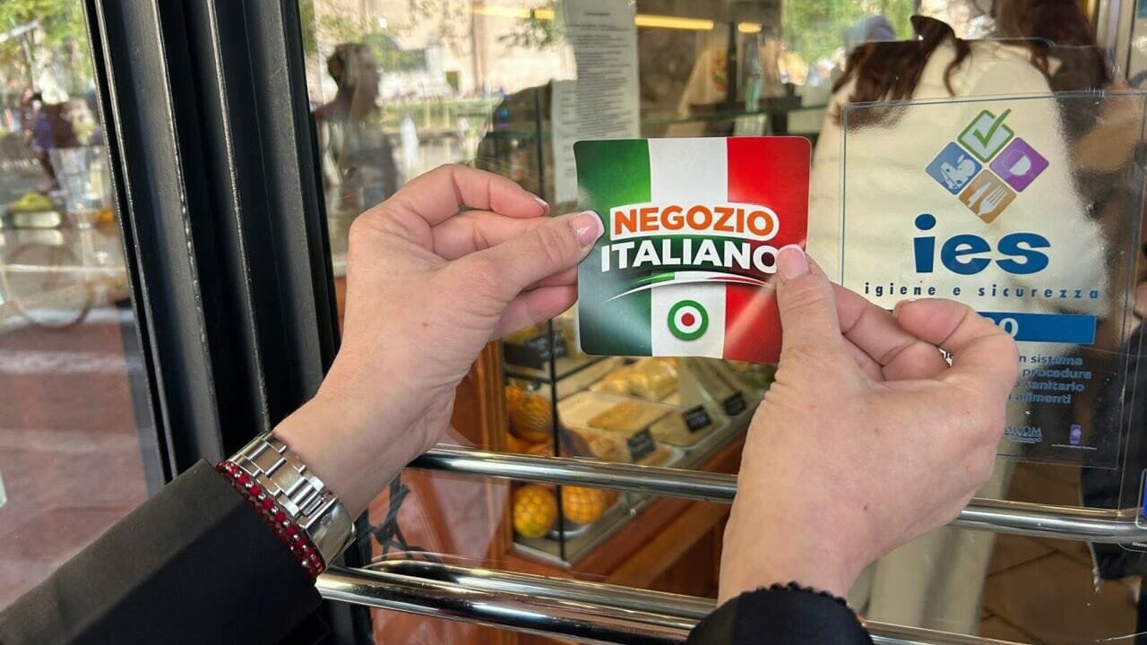 IL GENERALE PARACULACCI E I SUI PARACULACCINI
