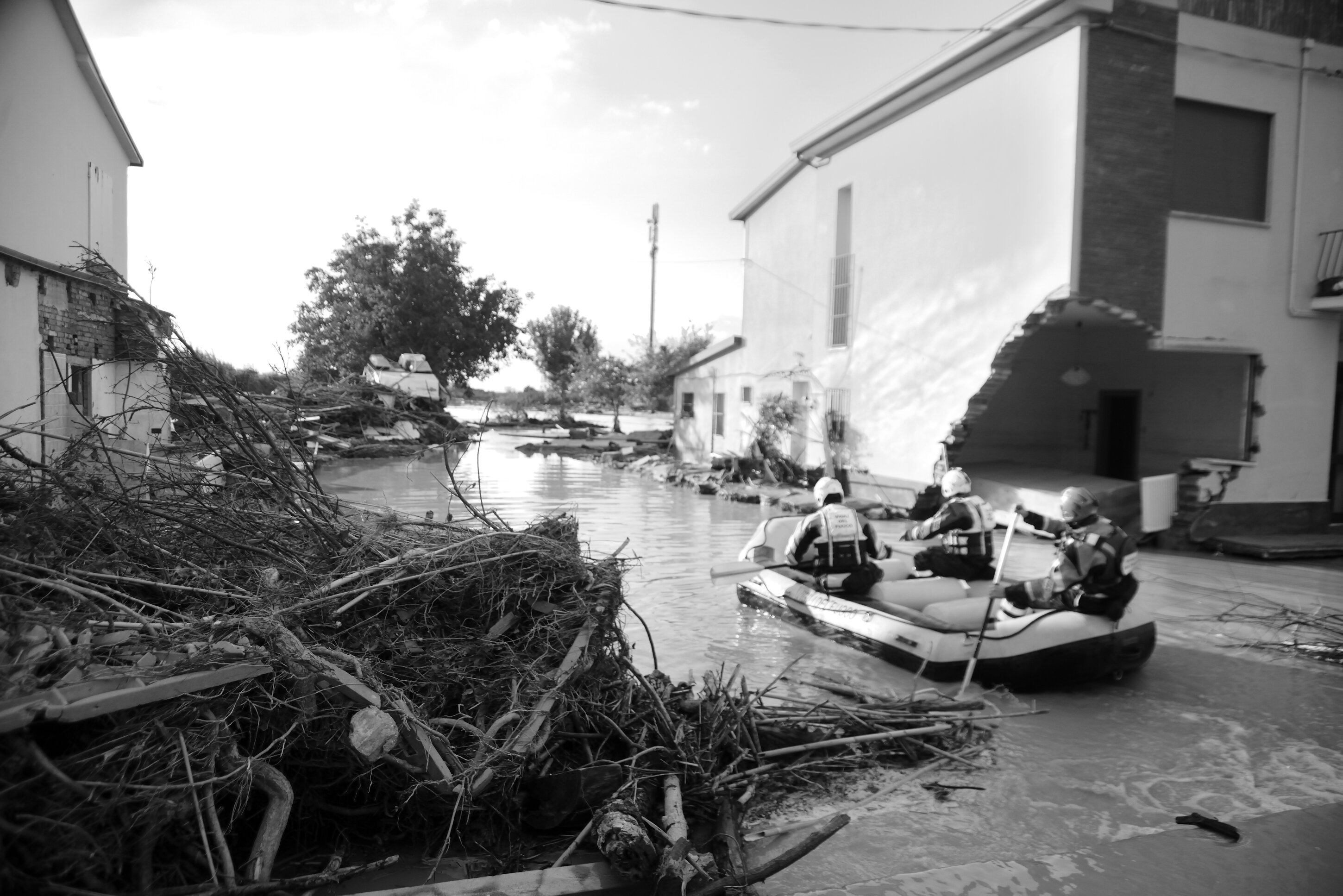 LE PAURE DI SETTEMBRE IL NUOVO LIBRO SULL'ALLUVIONE DI LUIGI IORIO