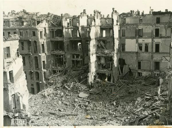 LA BOMBA