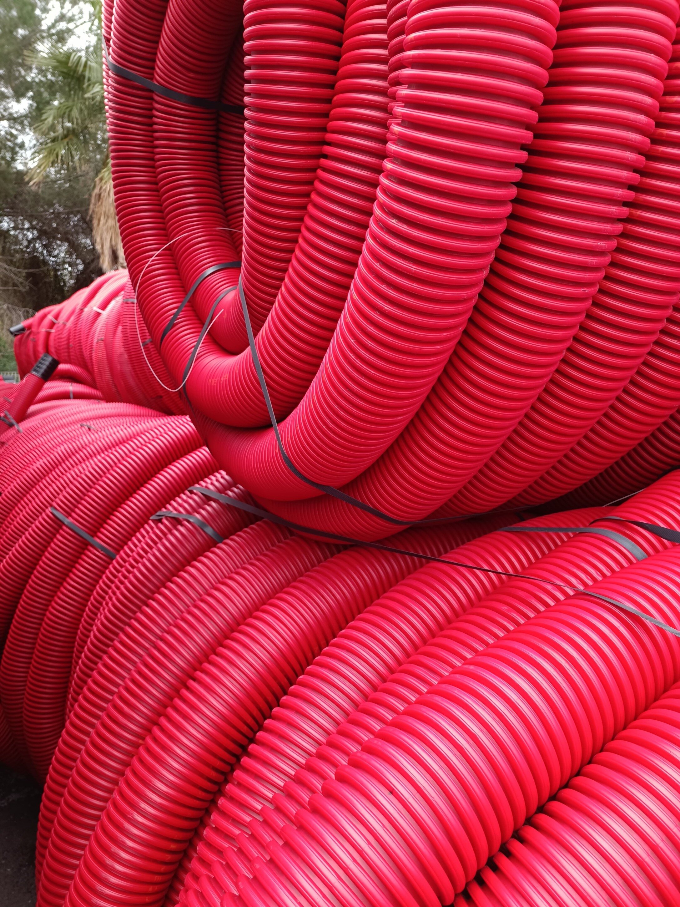 TUBI CORRUGATI E POZZETTI DA INTERRAMENTO OEC