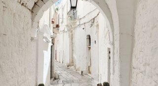ostuni-gbe7e0e256_1920.jpeg