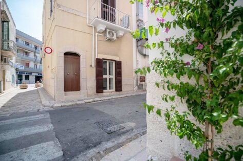 ingresso b&b mestmichè di via ciclopi in polignano a mare.jpeg ingresso b&b mestmichè di via ciclopi in polignano a mare.jpeg