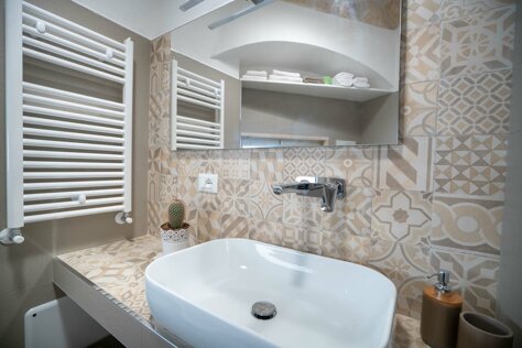 luminoso bagno in b&b mestmichè di piazza moro a polignano a mare.jpeg luminoso bagno in b&b mestmichè di piazza moro a polignano a mare.jpeg