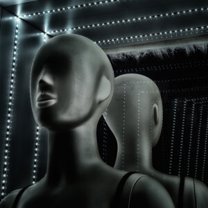 mannequin with hat, female mannequin, mannequin with hat, female mannequin,