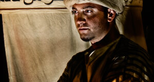  arabo con cappello,tenda araba,