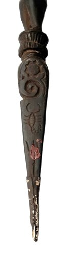 phurba-legno-namaste-posture