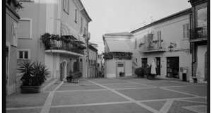 amr01717-18-19.jpeg amr01717-18-19.jpeg