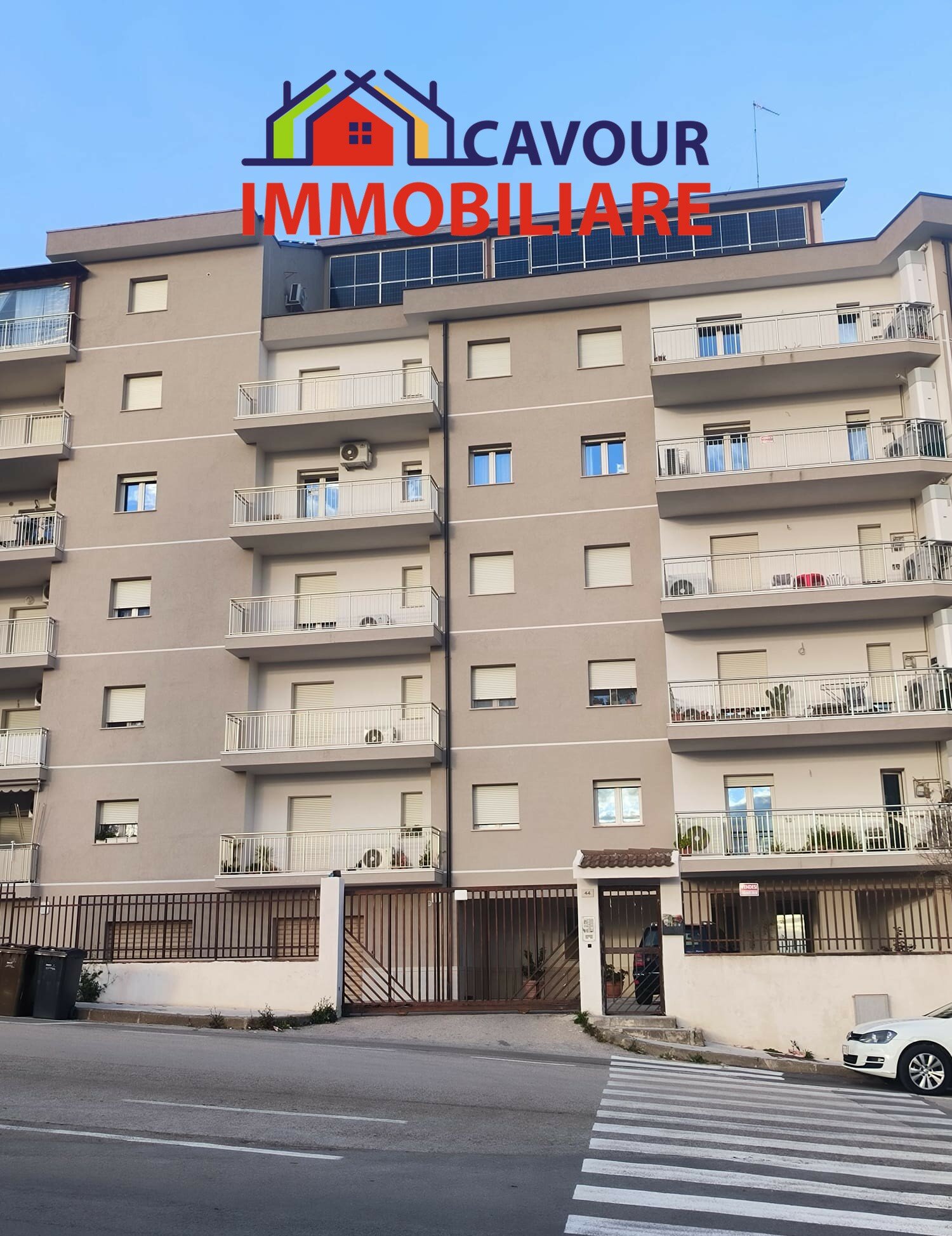 La tua nuova casa in Via Romita con garage e soffitta!